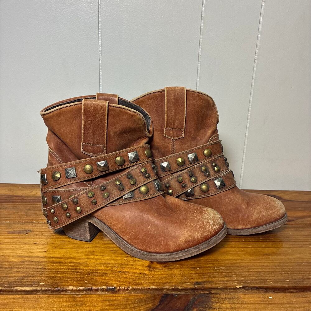 Circle G Corral Studded Strap Leather Ankle Boots Women 7M Western Grunge Boho